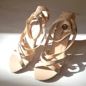 Michael Antonio Women’s Strappy Sandal Heels Cream Linen Size 6
